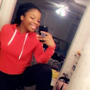 Meet your Posher, Lakyra